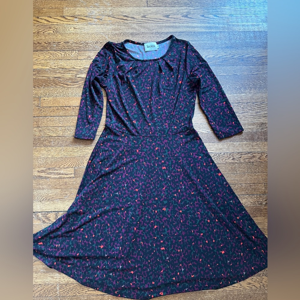 Leota Fit and Flare Colored Animal Print Spring Dress Size Small Made in USA‎